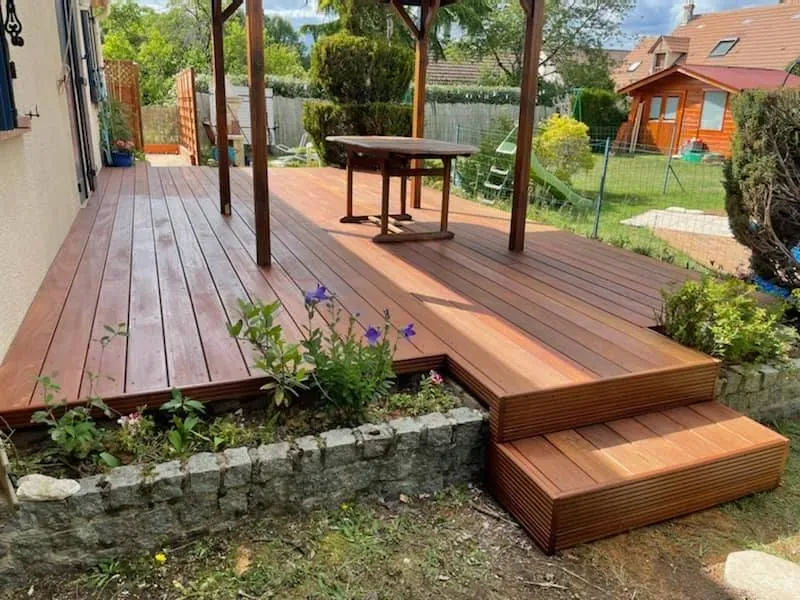 Terrasse bois à Ouzouer-sur-Loire